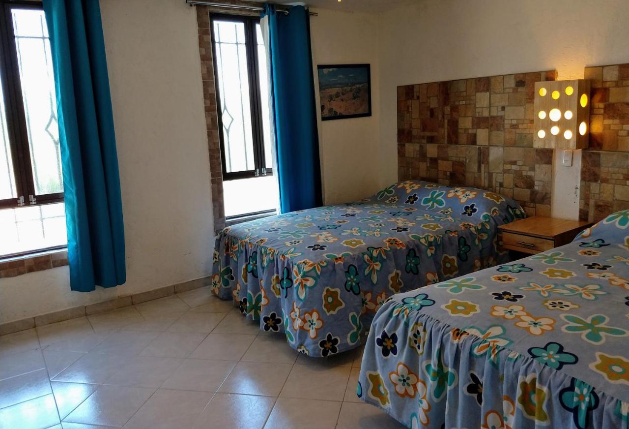 Hotel Alcatraces El Pueblito  外观 照片
